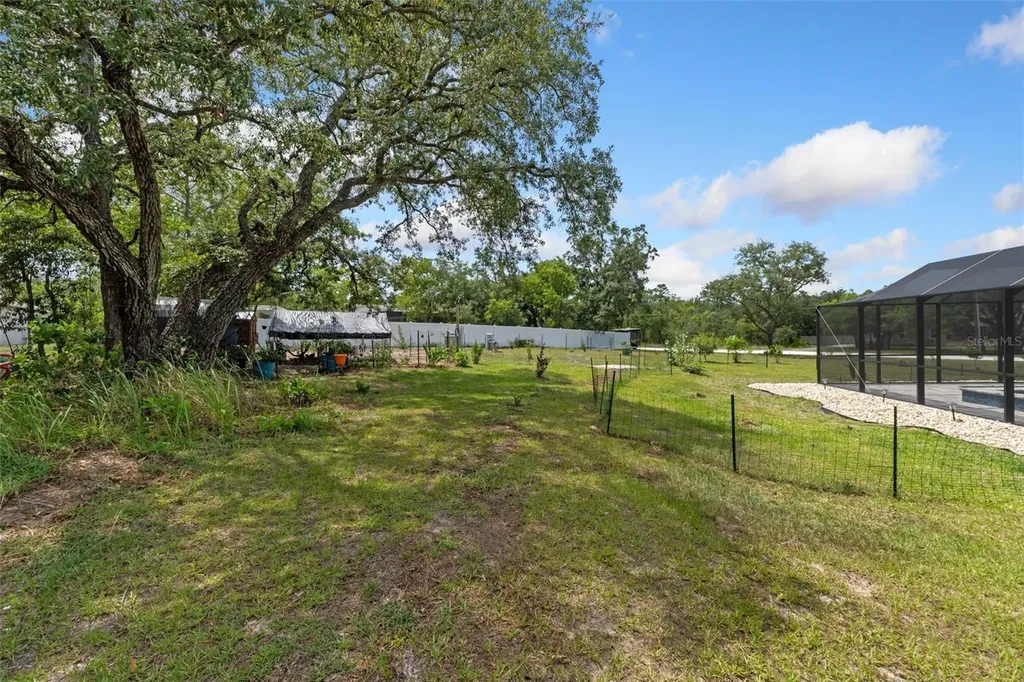 12182 Pioneer Avenue Weeki Wachee FL 34614
