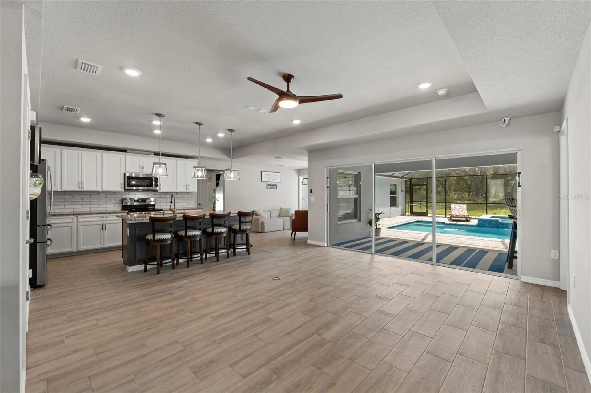 12182 Pioneer Avenue Weeki Wachee FL 34614