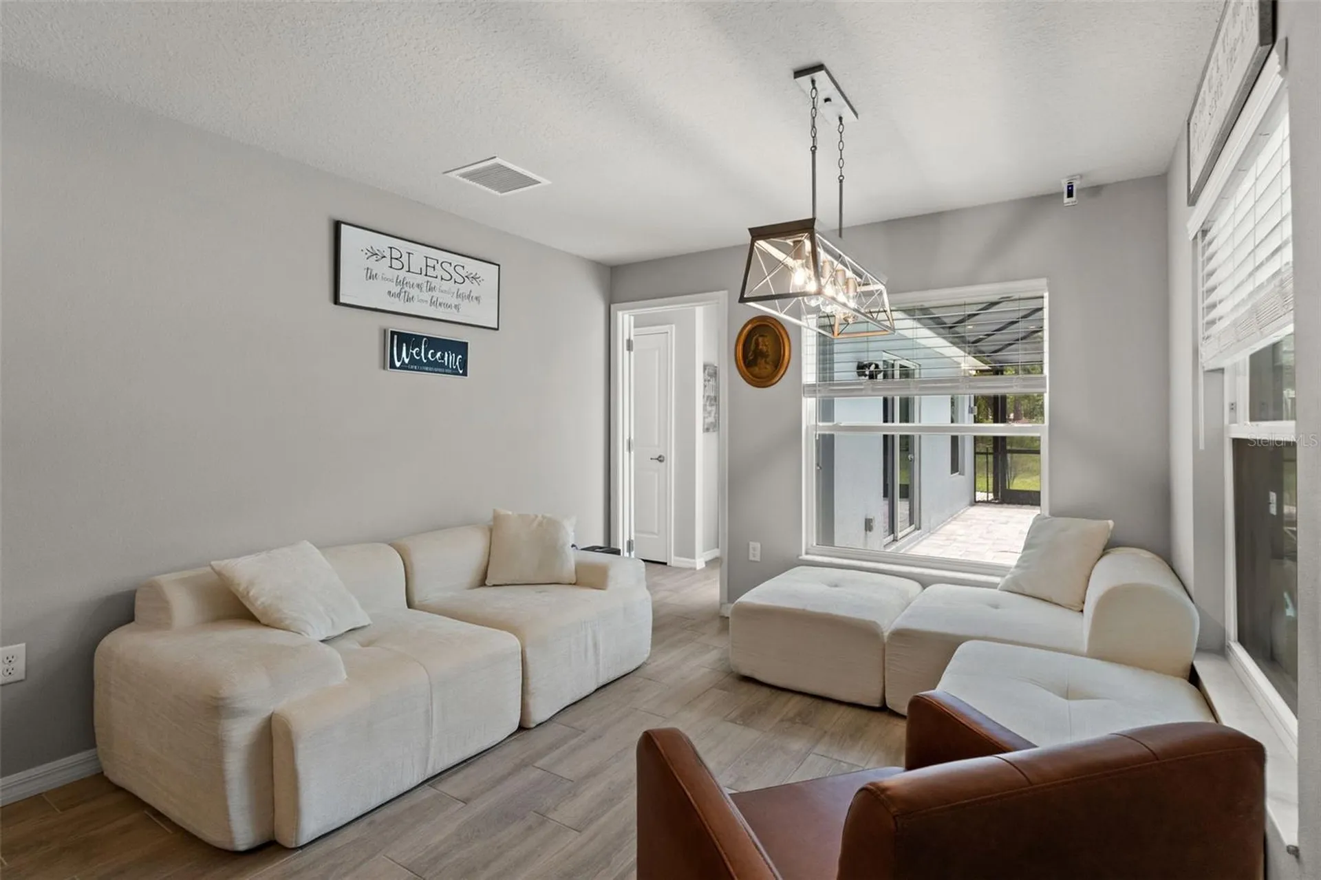 12182 Pioneer Avenue Weeki Wachee FL 34614