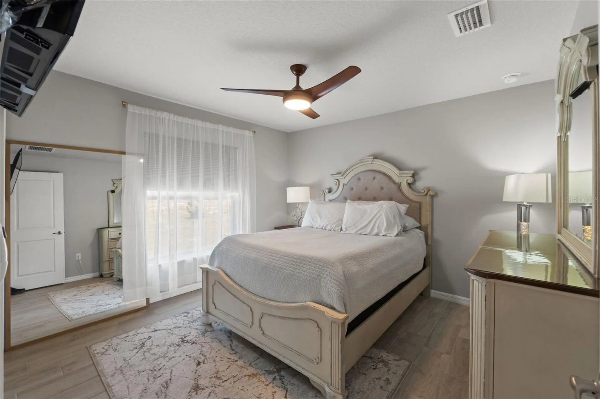 12182 Pioneer Avenue Weeki Wachee FL 34614