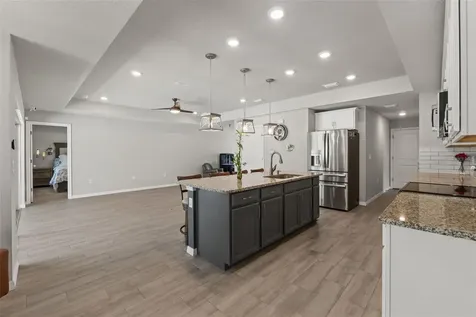 12182 Pioneer Avenue Weeki Wachee FL 34614