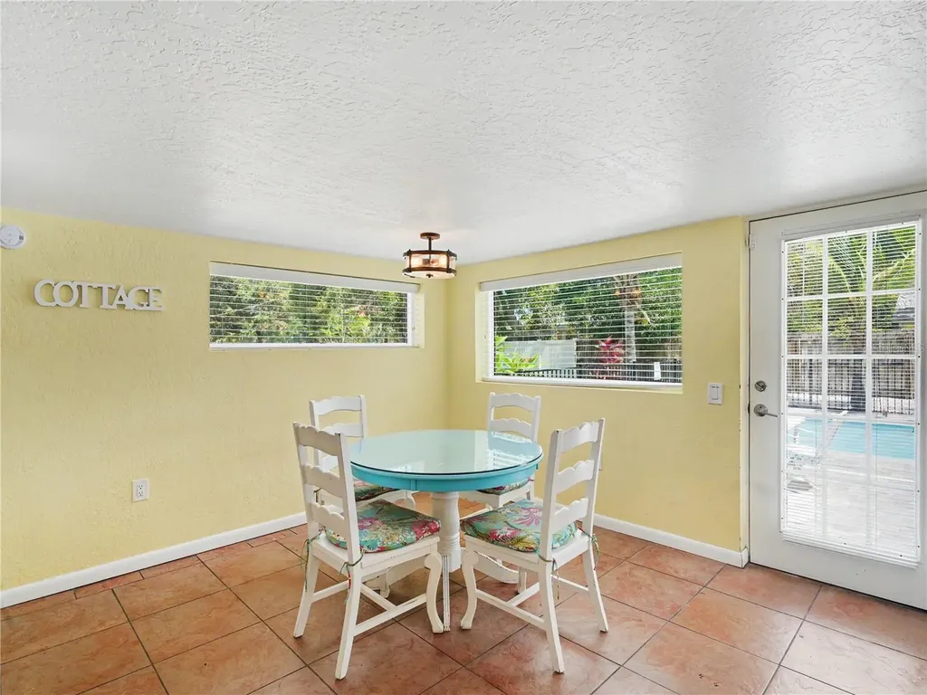 2547 Bahia Vista Street Sarasota FL 34239