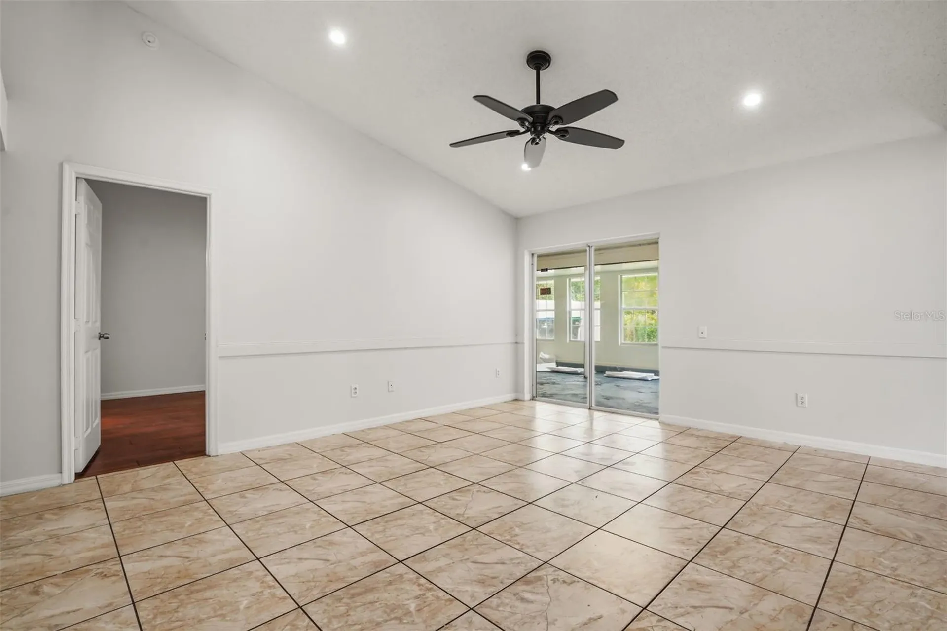 8467 Fort Thomas Way Orlando FL 32822