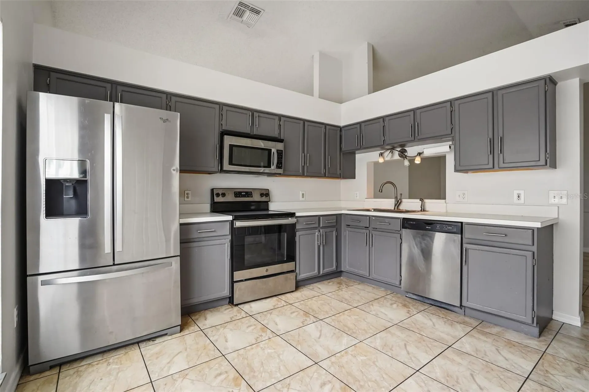 8467 Fort Thomas Way Orlando FL 32822