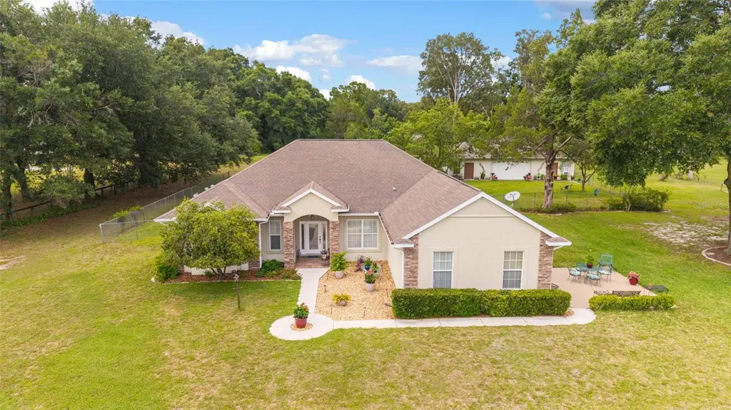 435 NE 155th Street Road Citra FL 32113