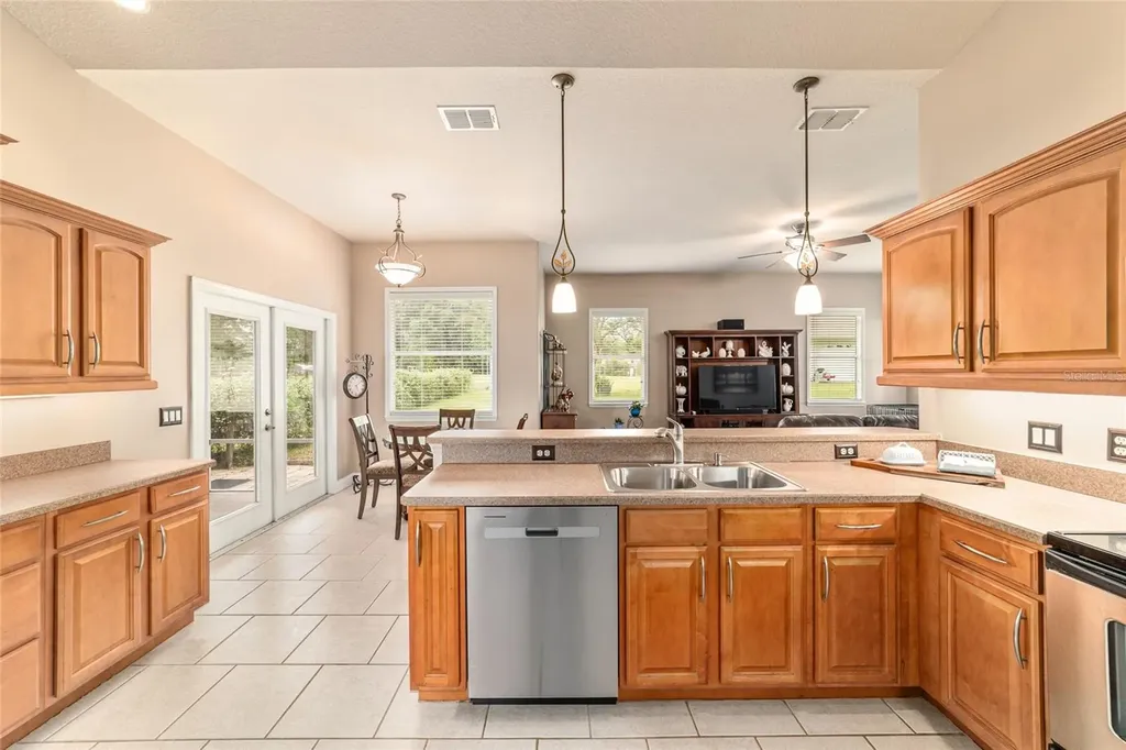 435 NE 155th Street Road Citra FL 32113