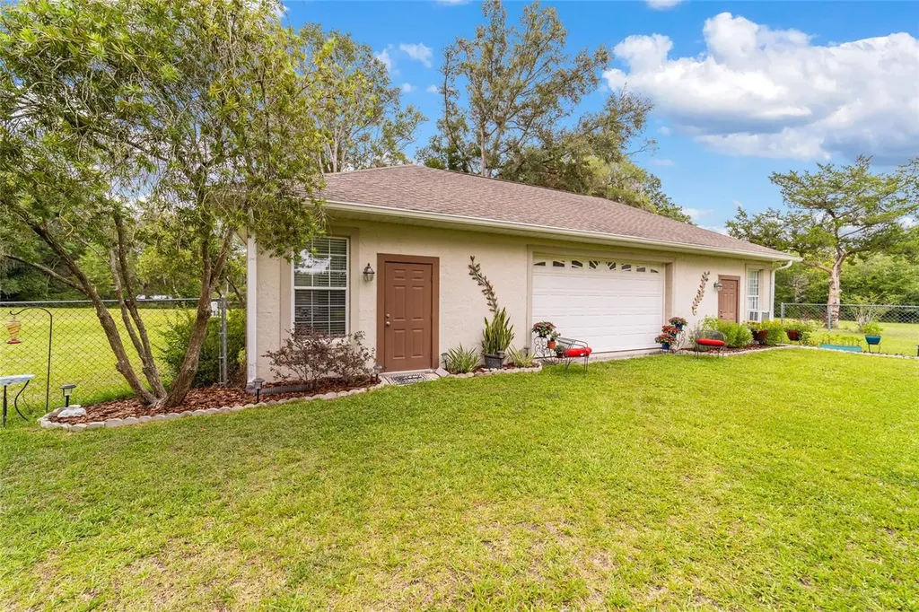 435 NE 155th Street Road Citra FL 32113