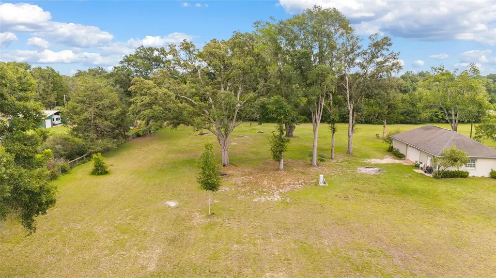 435 NE 155th Street Road Citra FL 32113