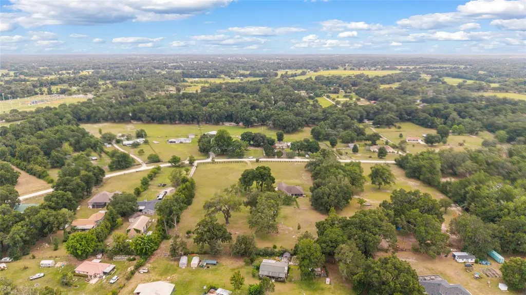 435 NE 155th Street Road Citra FL 32113