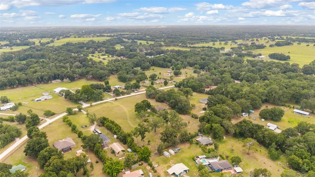 435 NE 155th Street Road Citra FL 32113