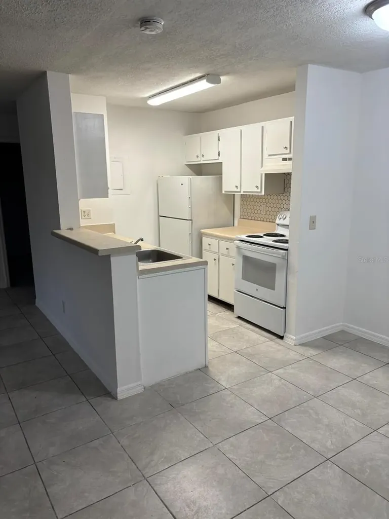 6028 Westgate Drive Orlando FL 32835