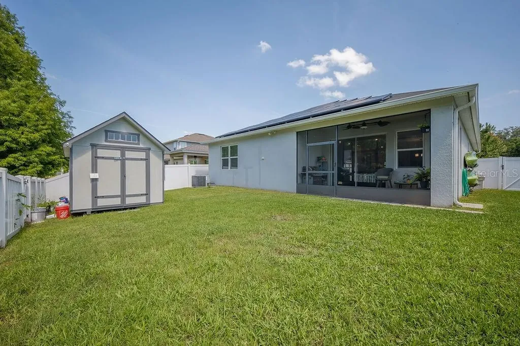 9225 Freedom Hill Drive Seffner FL 33584