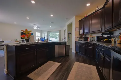 9225 Freedom Hill Drive Seffner FL 33584