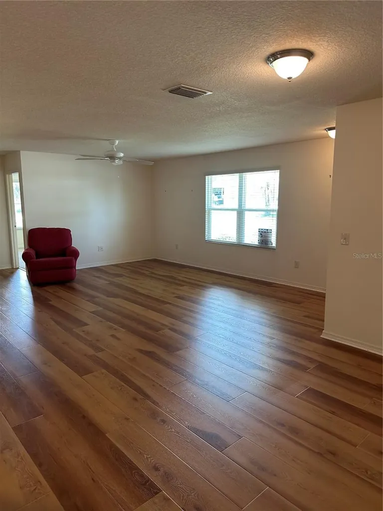 716 Truman Avenue Lady Lake FL 32159