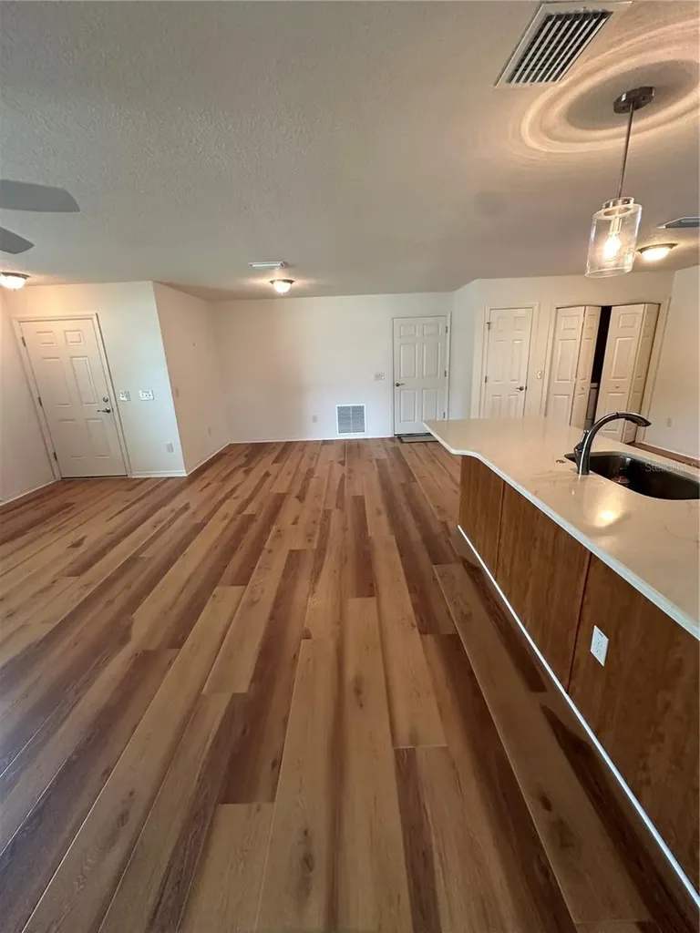 716 Truman Avenue Lady Lake FL 32159