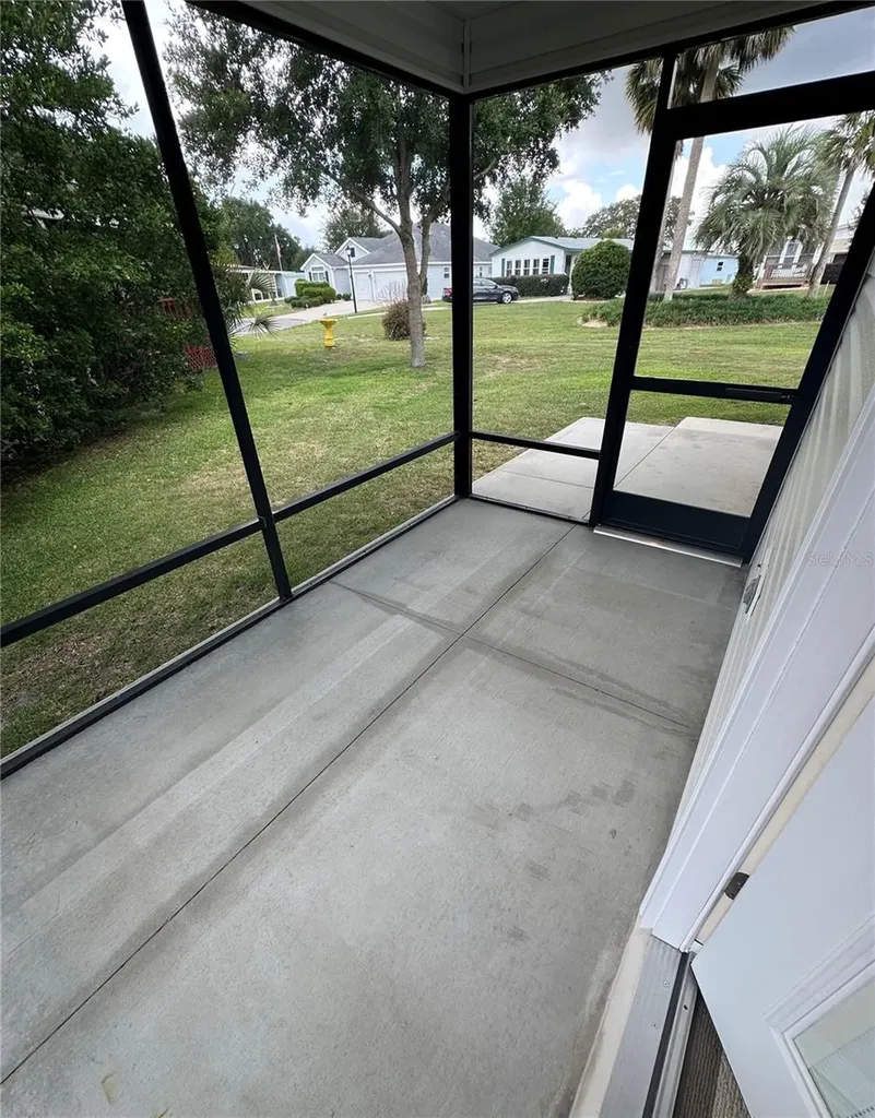 716 Truman Avenue Lady Lake FL 32159