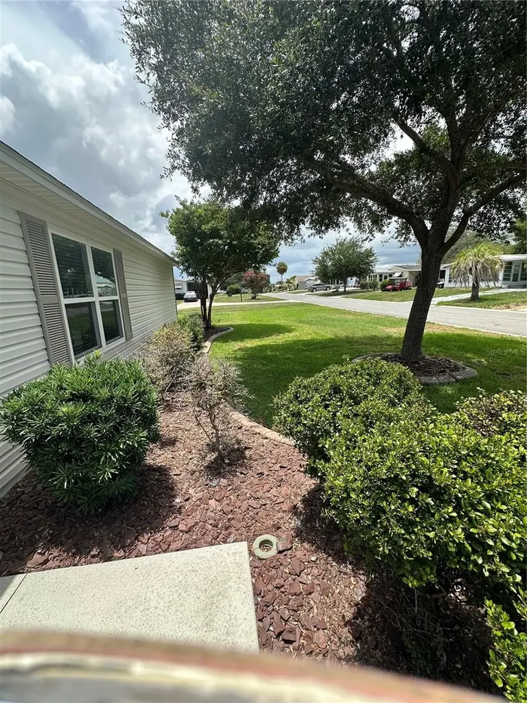 716 Truman Avenue Lady Lake FL 32159