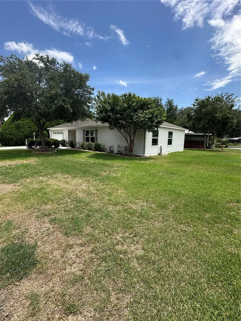 716 Truman Avenue Lady Lake FL 32159
