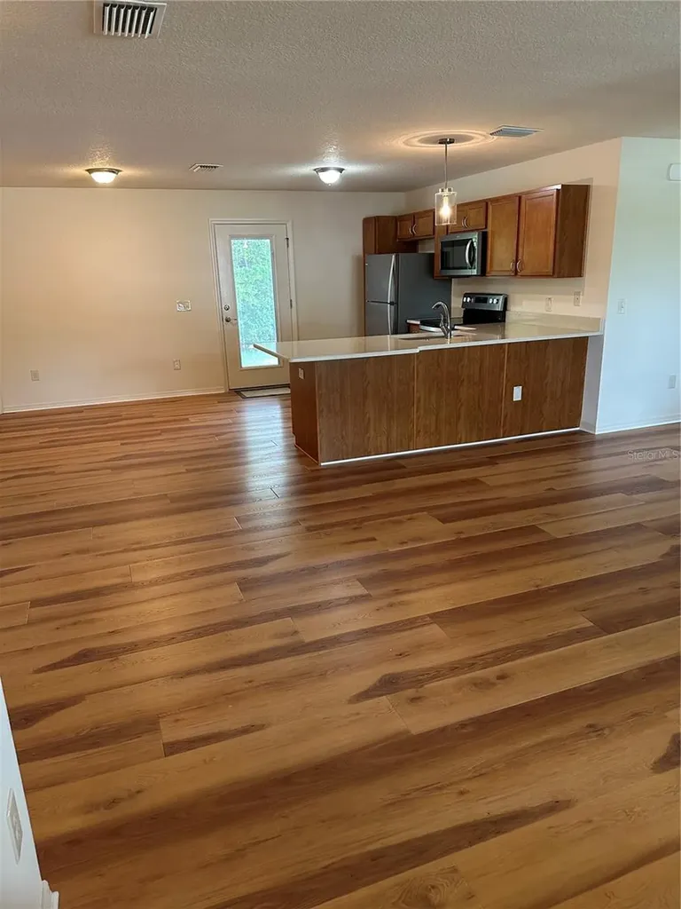 716 Truman Avenue Lady Lake FL 32159