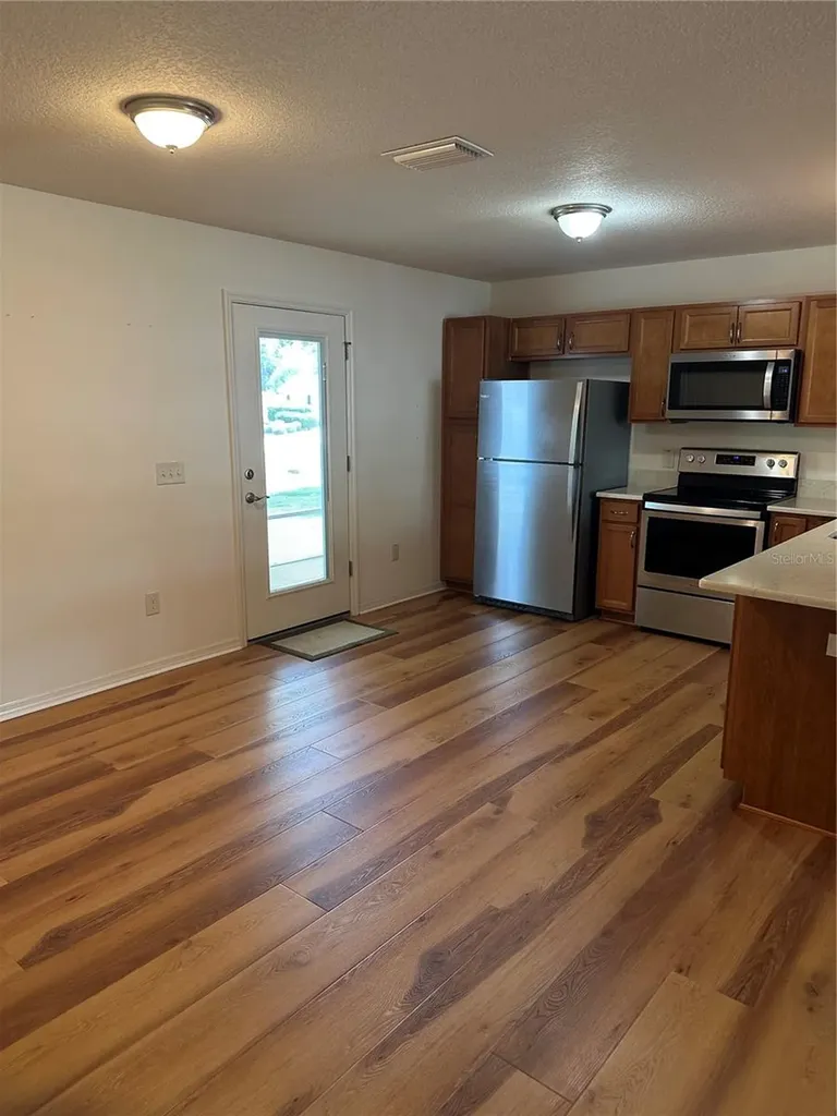 716 Truman Avenue Lady Lake FL 32159
