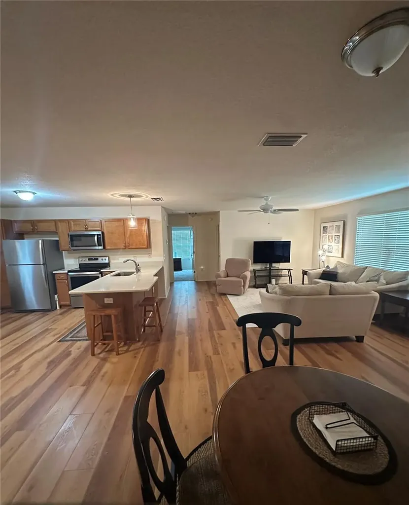 716 Truman Avenue Lady Lake FL 32159