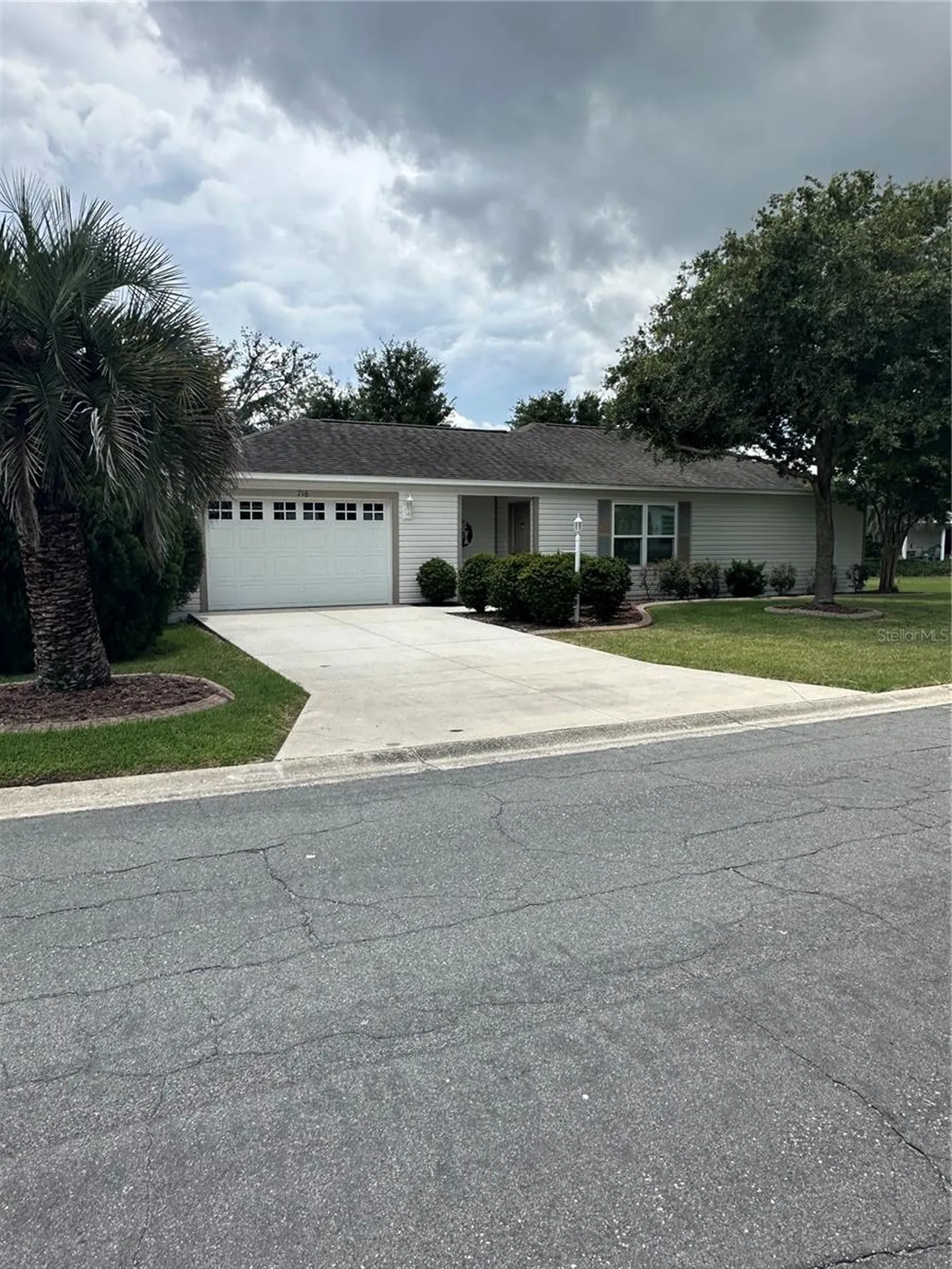 716 Truman Avenue Lady Lake FL 32159