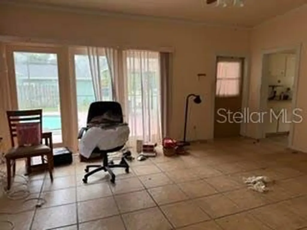 605 Courtney Drive Tampa FL 33617
