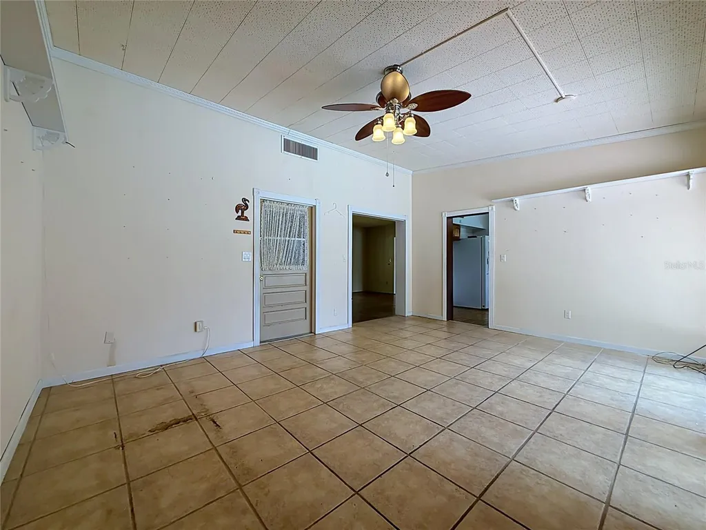 605 Courtney Drive Tampa FL 33617