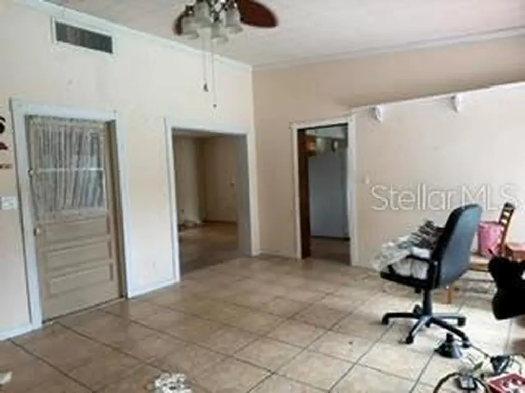605 Courtney Drive Tampa FL 33617