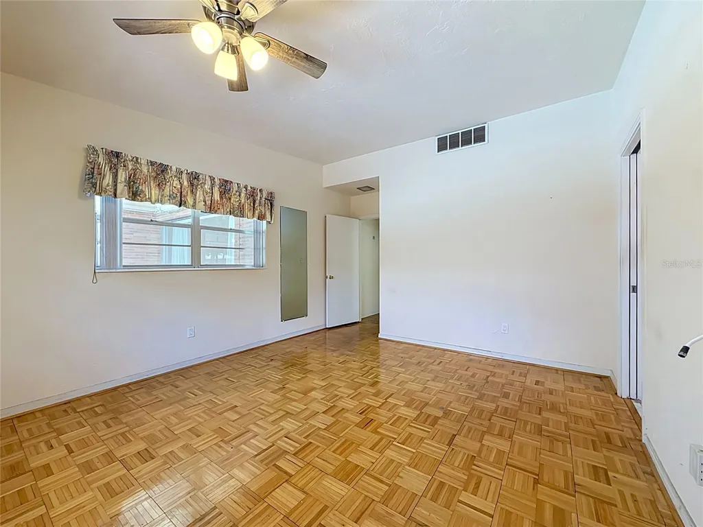605 Courtney Drive Tampa FL 33617