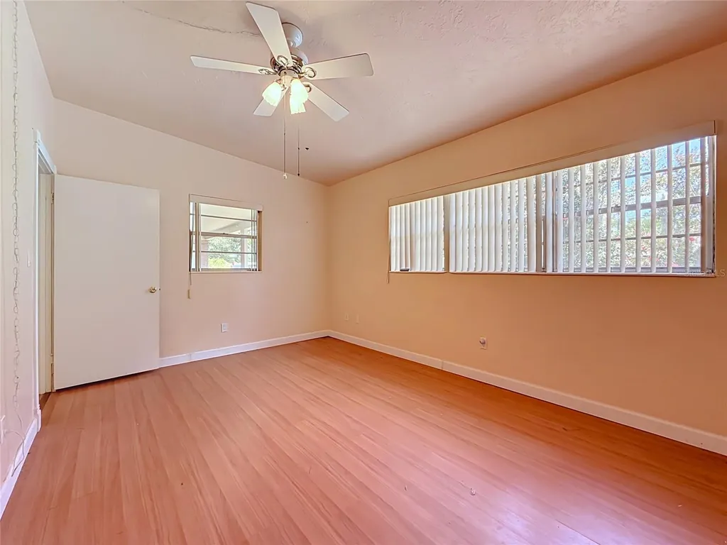 605 Courtney Drive Tampa FL 33617
