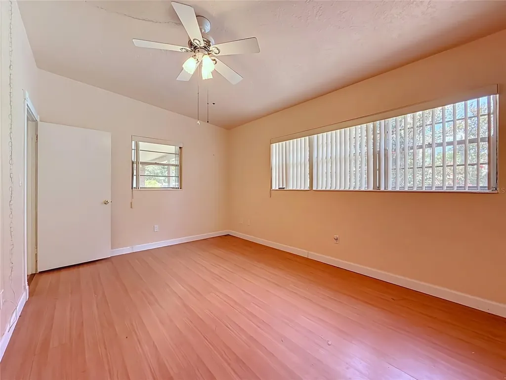 605 Courtney Drive Tampa FL 33617
