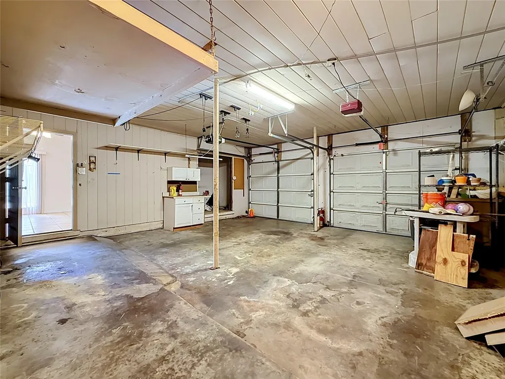 605 Courtney Drive Tampa FL 33617
