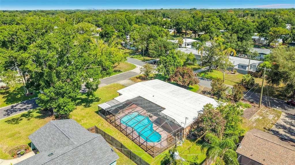 605 Courtney Drive Tampa FL 33617