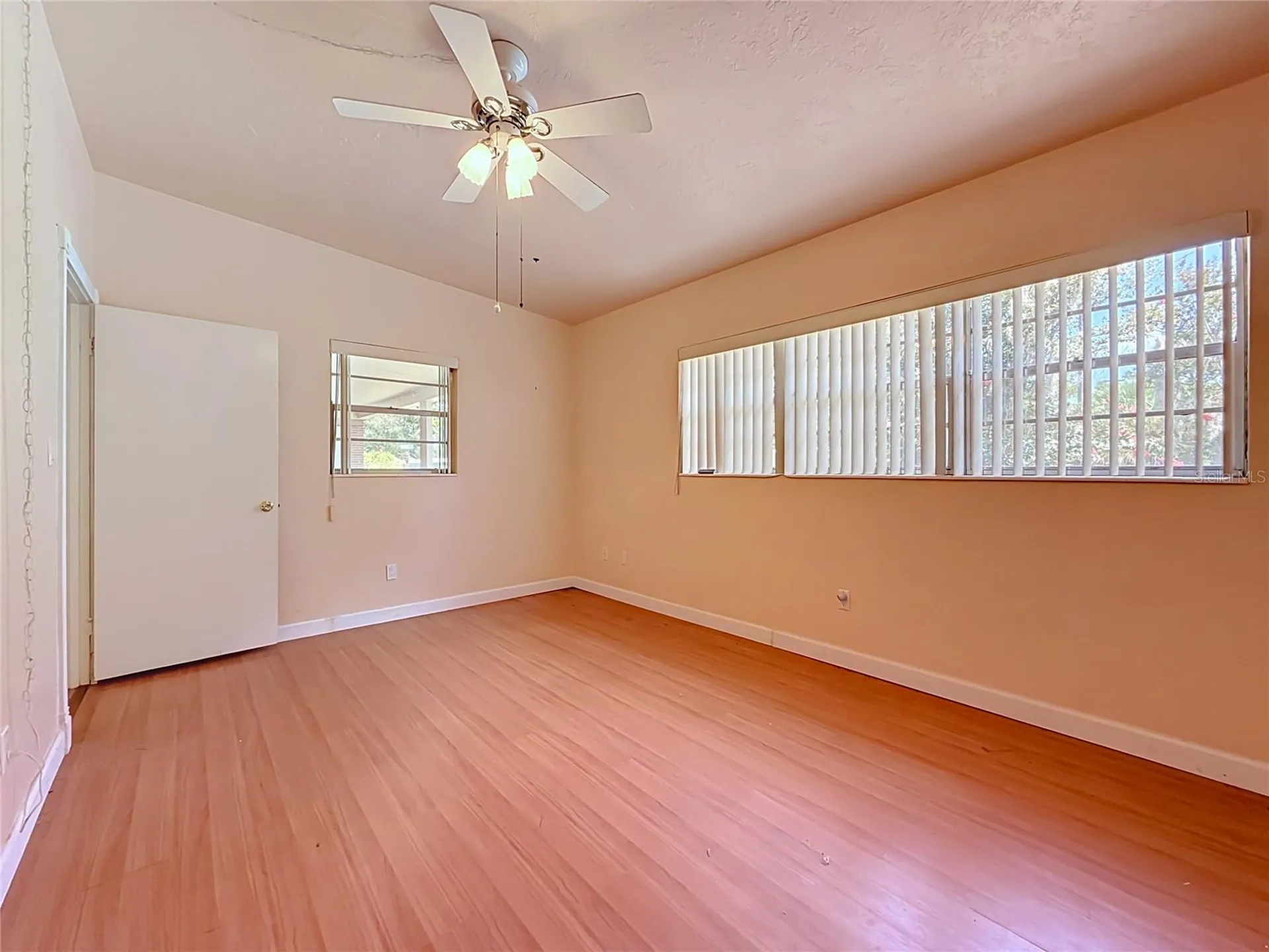 605 Courtney Drive Tampa FL 33617