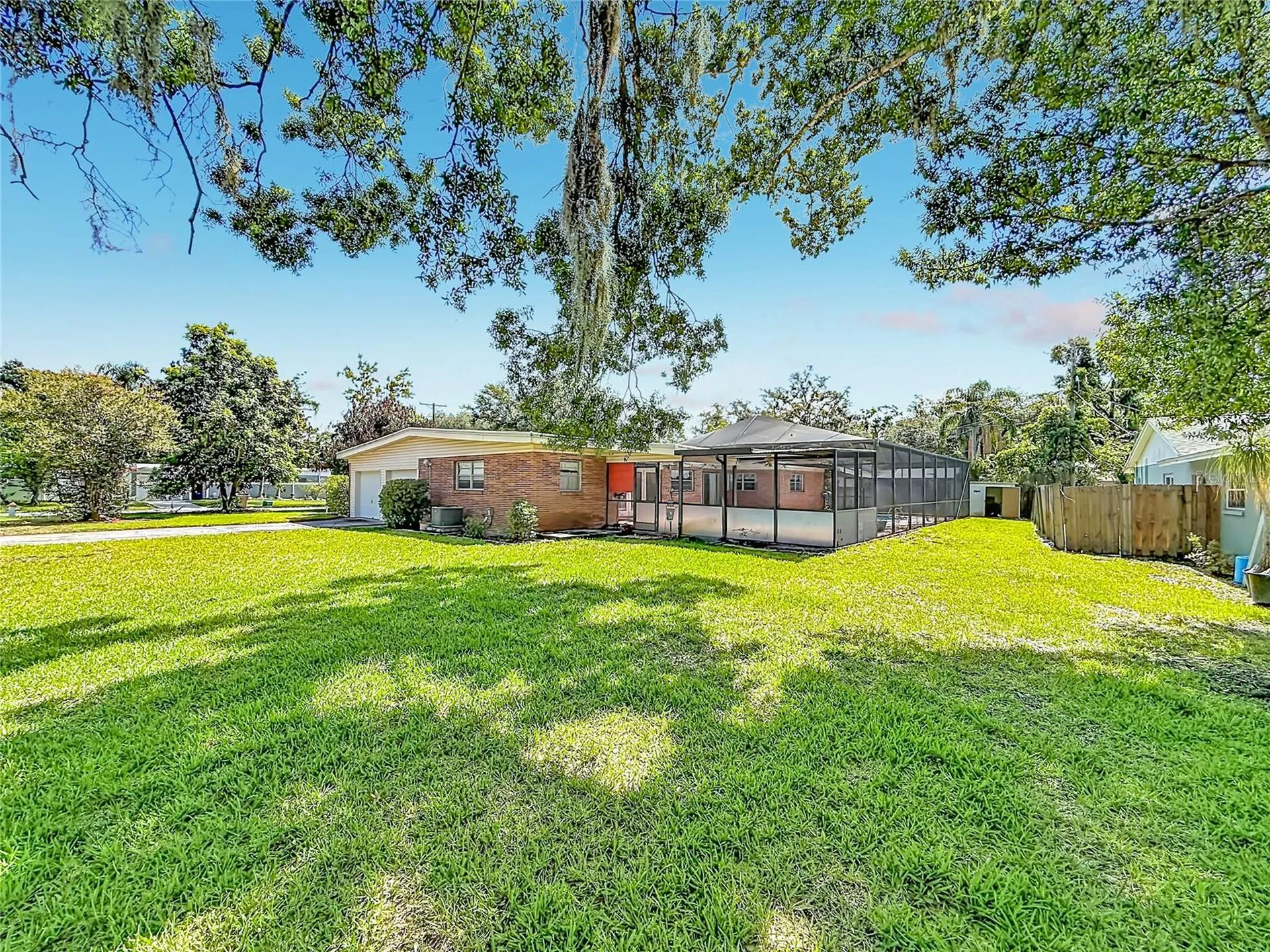 605 Courtney Drive Tampa FL 33617
