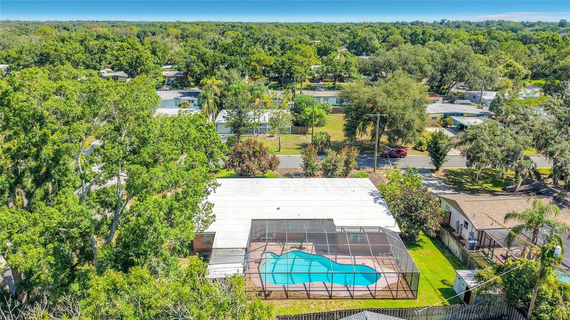 605 Courtney Drive Tampa FL 33617