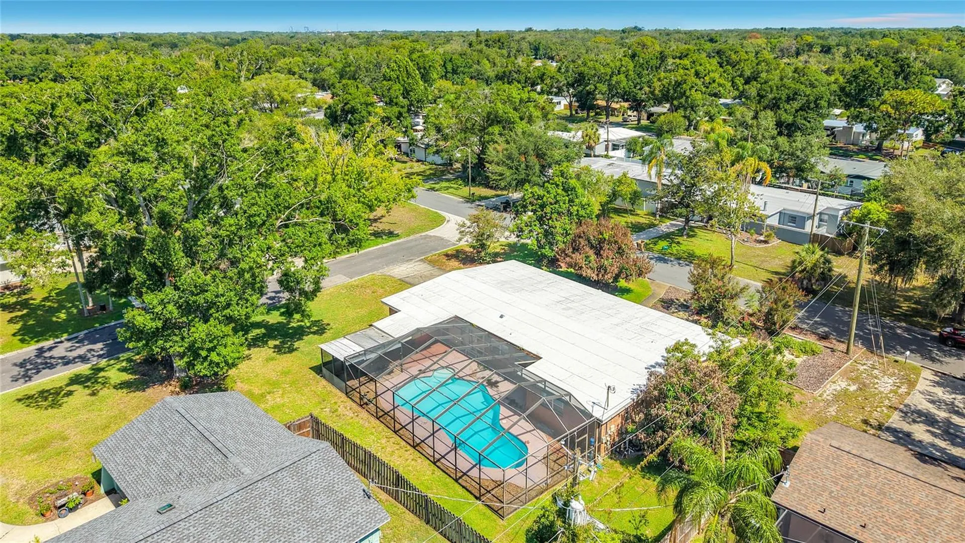 605 Courtney Drive Tampa FL 33617