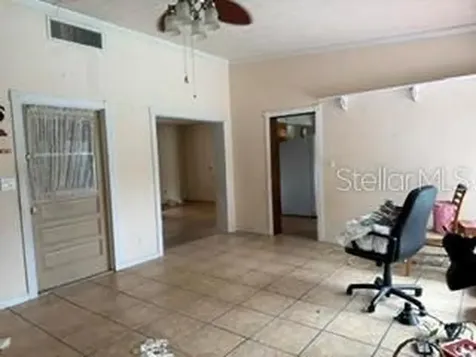 605 Courtney Drive Tampa FL 33617