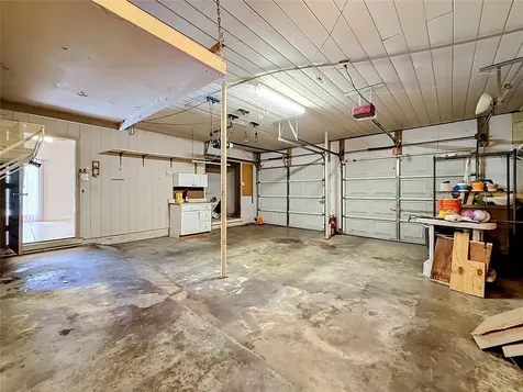 605 Courtney Drive Tampa FL 33617