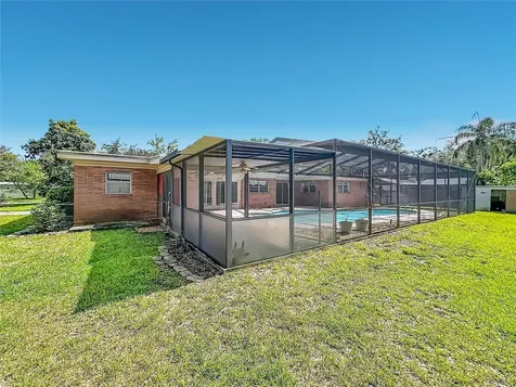 605 Courtney Drive Tampa FL 33617