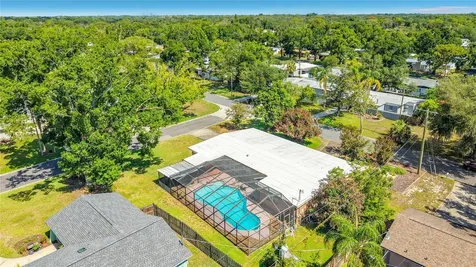 605 Courtney Drive Tampa FL 33617