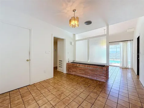 605 Courtney Drive Tampa FL 33617