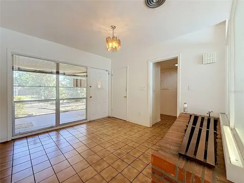 605 Courtney Drive Tampa FL 33617