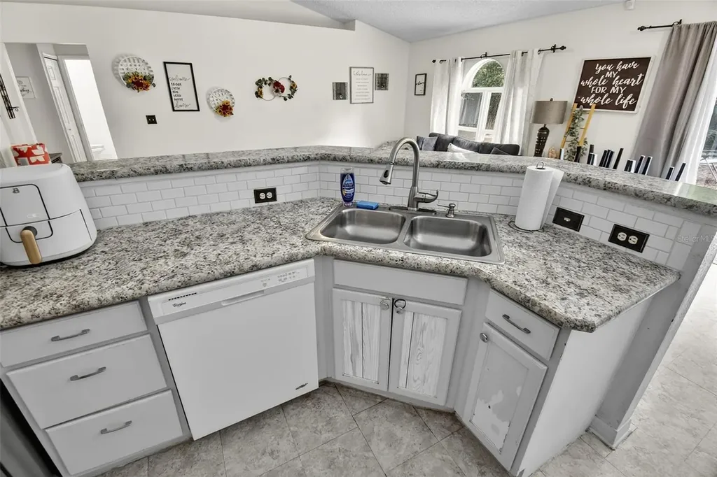 195 Parkview Drive Palm Coast FL 32164