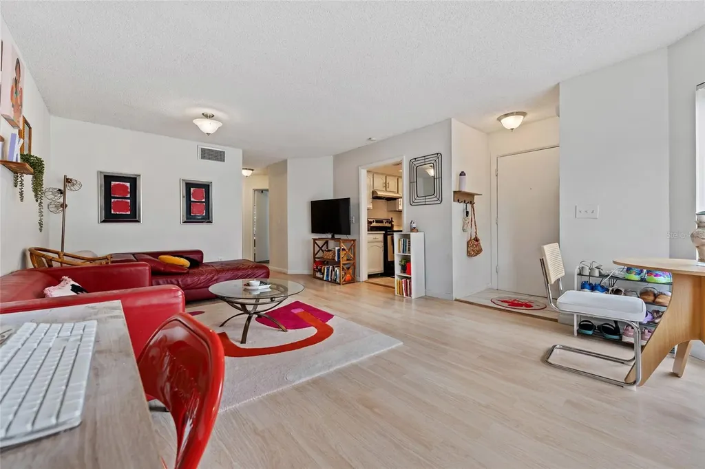 4312 Lakeway Drive Orlando FL 32839