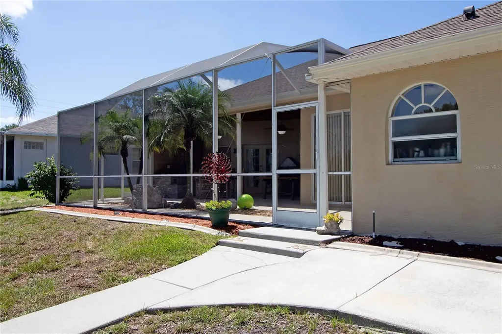 8933 Thoreau Place Hudson FL 34667