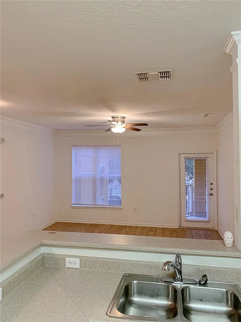 8848 Villa View Circle Orlando FL 32821