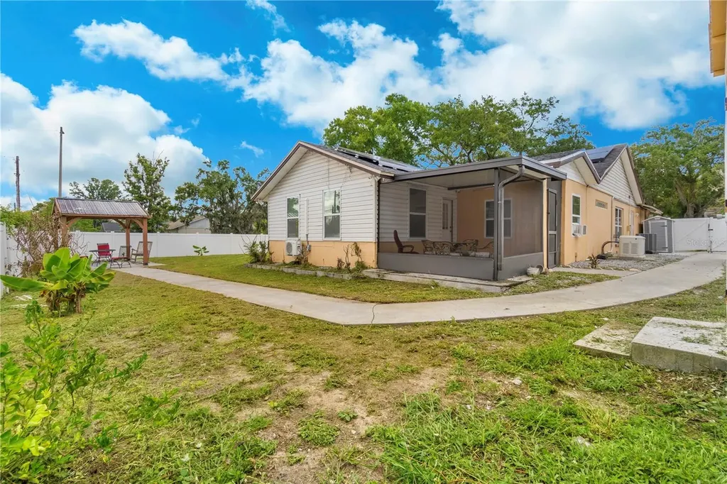 613 Forest Hills Drive Brandon FL 33510