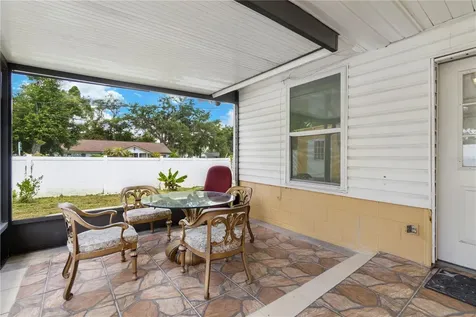 613 Forest Hills Drive Brandon FL 33510
